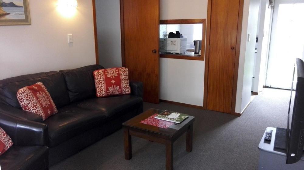 Browns Bay Olive Tree Motel & Apartment Okura Bush Extérieur photo